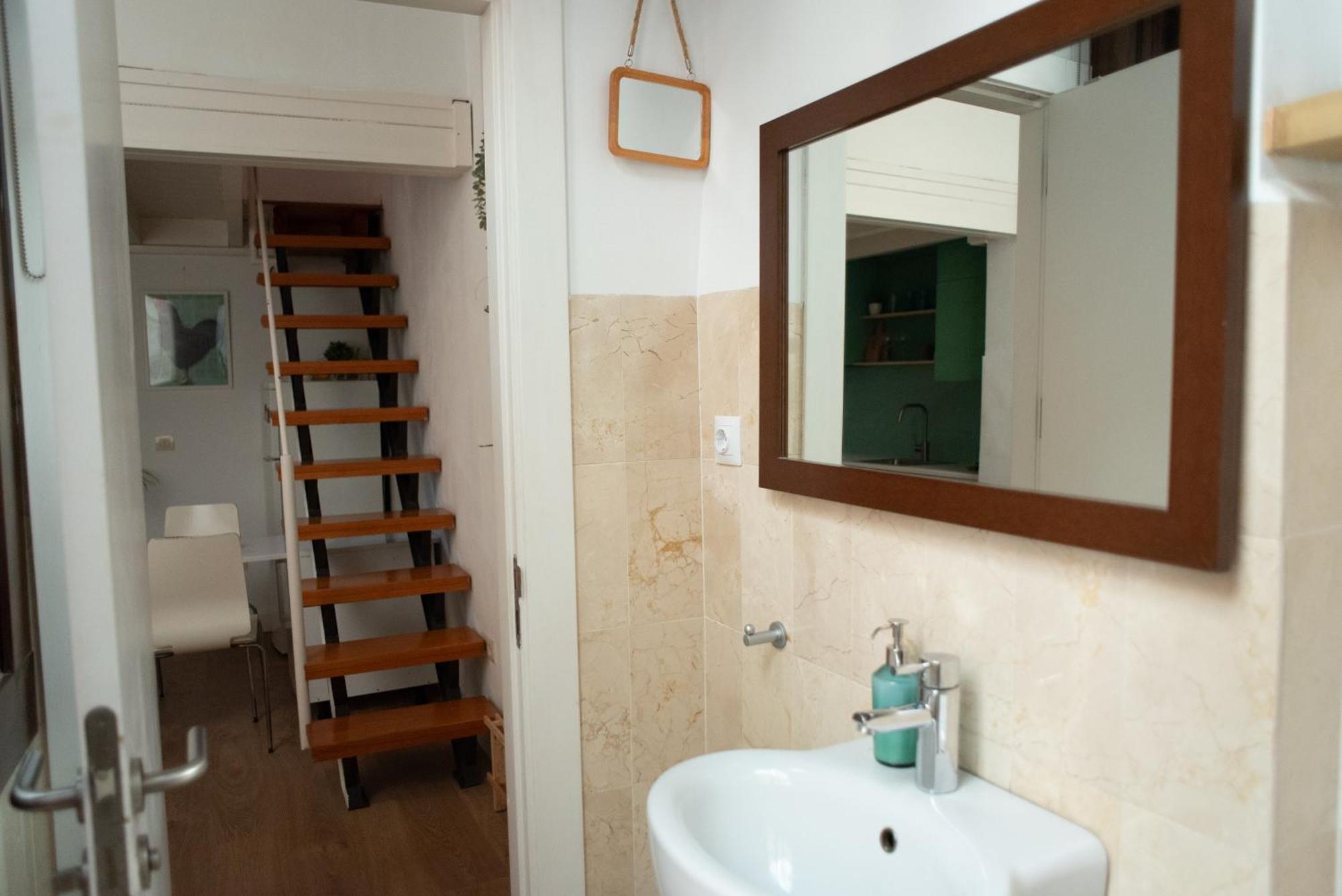 Cozy & Quiet Apartment In The Center Malaga Exterior photo